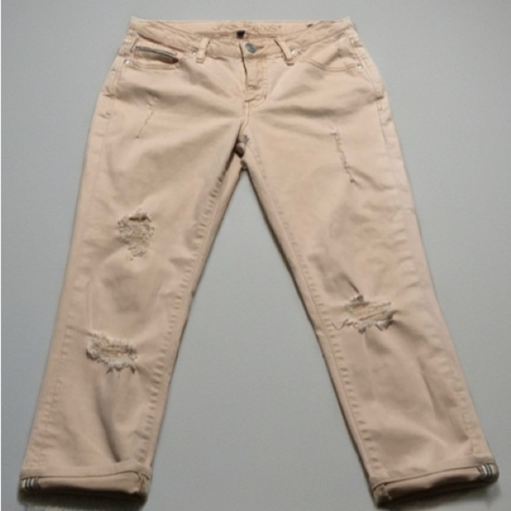 Distressed Boyfriend Jeans